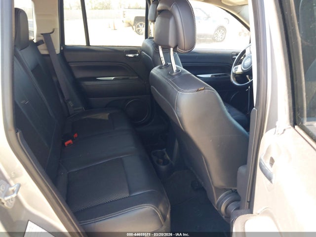 1C4NJCEB2GD651356 Jeep Compass Latitude