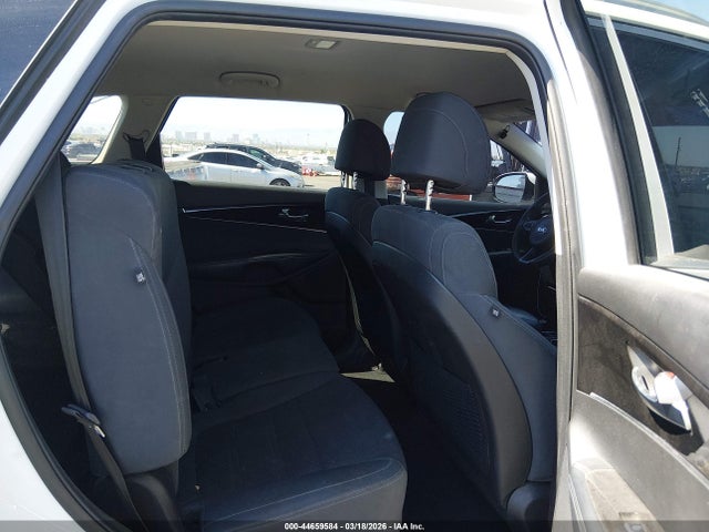 5XYPG4A36HG293855 KIA Sorento 2.4l Lx