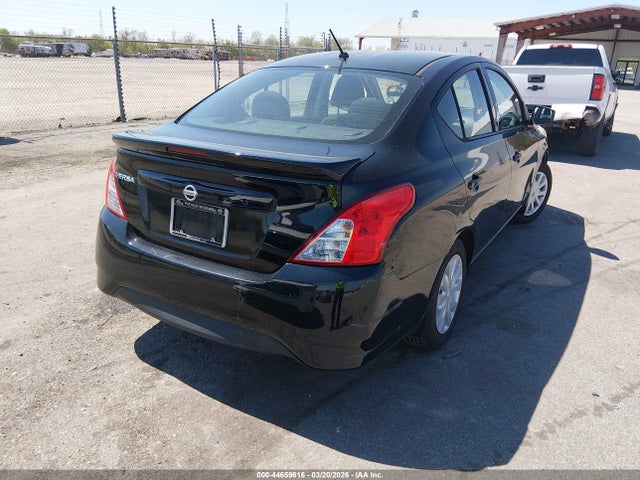 Nissan Versa 1.6 S+ 2018 3N1CN7AP1JL856935 Image 4