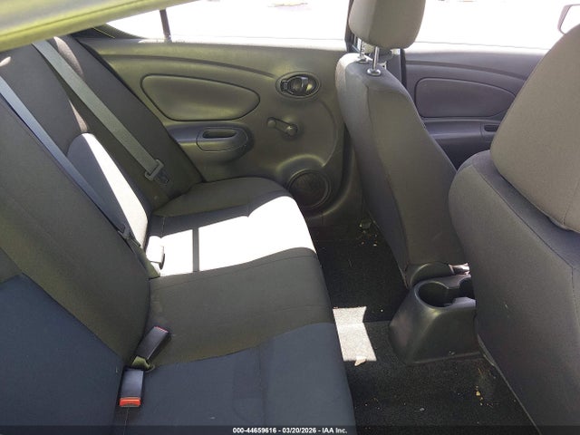 Nissan Versa 1.6 S+ 2018 3N1CN7AP1JL856935 Image 8