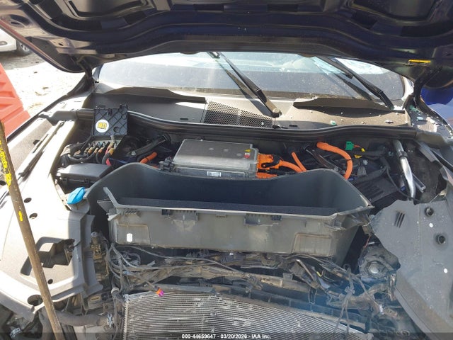 2022 Audi E-tron Premium Plus Quattro მანქანა იყიდება აუქციონზე, vin: WA1LAAGE5NB014726, აუქციონის ნომერი: 44659647