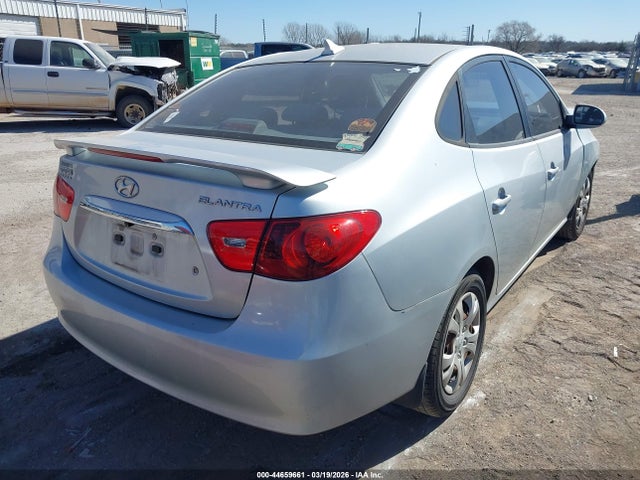 2010 HYUNDAI ELANTRA KMHDU4ADXAU980423 Photo 3