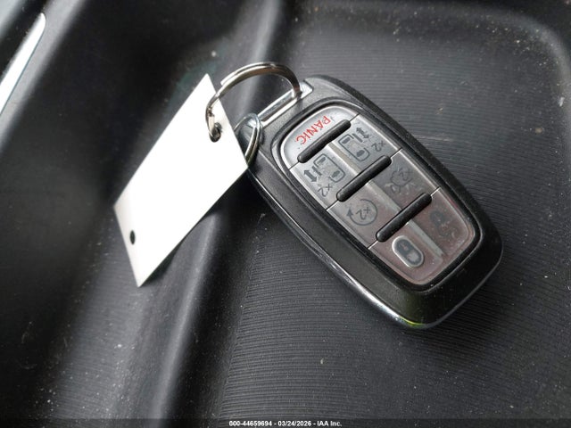 2018 CHRYSLER PACIFICA 2C4RC1FG2JR365733 Photo 10