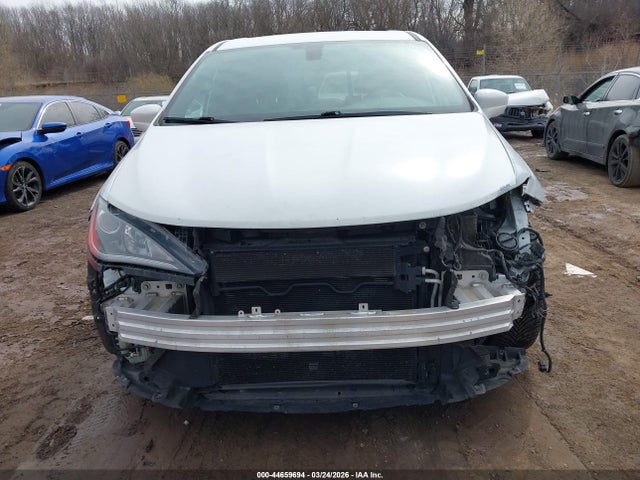 Продаж на аукціоні авто 2018 Chrysler Pacifica Touring Plus, vin: 2C4RC1FG2JR365733, номер лоту: 44659694