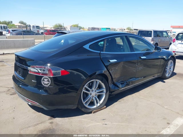 2015 TESLA MODEL S 5YJSA1H24FFP69273 Photo 3