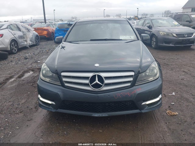 2013 Mercedes-benz C 300 Sport 4matic მანქანა იყიდება აუქციონზე, vin: WDDGF8AB0DA816787, აუქციონის ნომერი: 44659772