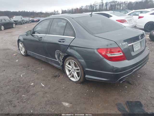 2013 Mercedes-benz C 300 Sport 4matic მანქანა იყიდება აუქციონზე, vin: WDDGF8AB0DA816787, აუქციონის ნომერი: 44659772