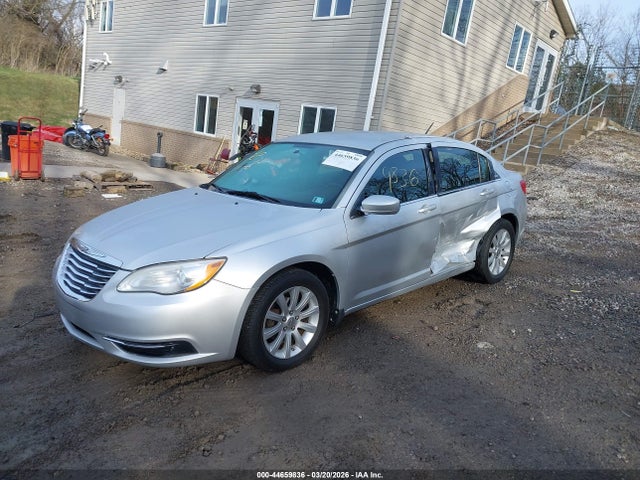 Продажа на аукционе авто 2012 Chrysler 200 Touring, vin: 1C3CCBBG1CN183947, номер лота: 44659836