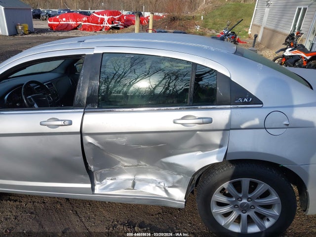 Продажа на аукционе авто 2012 Chrysler 200 Touring, vin: 1C3CCBBG1CN183947, номер лота: 44659836