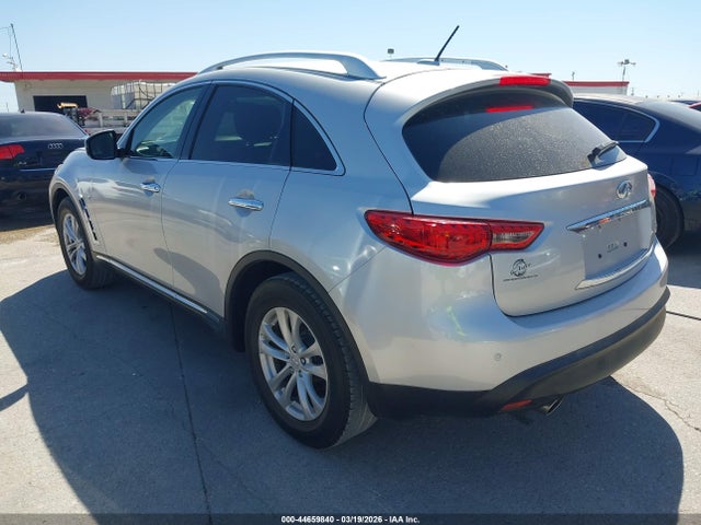2017 INFINITI QX70 JN8CS1MU2HM140702 Photo 2