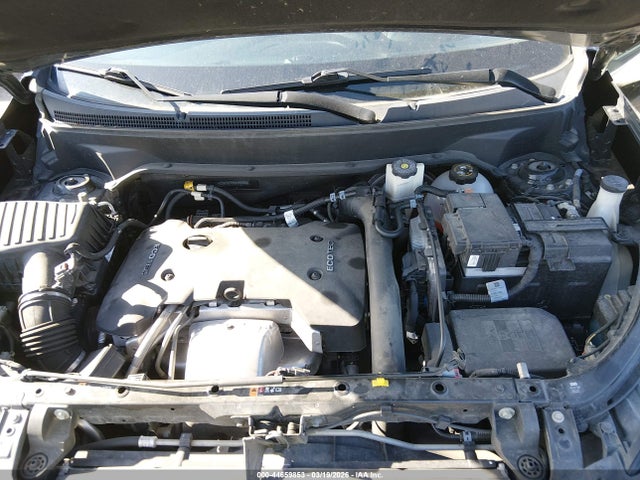 2GNAXKEX8J6218026 Chevrolet EQUINOX LT