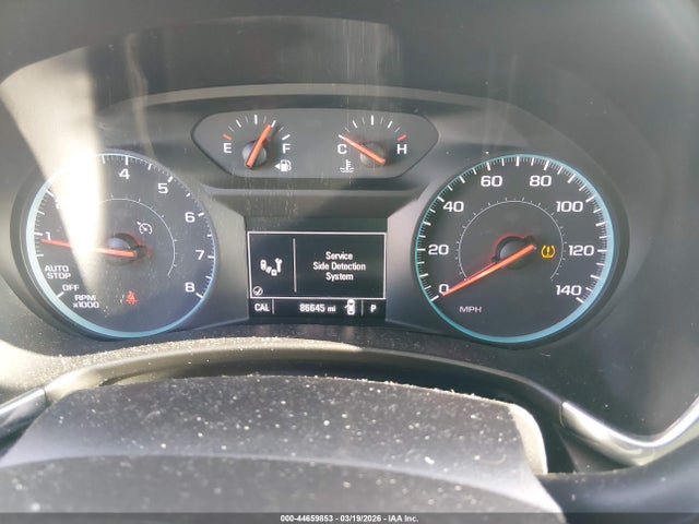 2GNAXKEX8J6218026 Chevrolet EQUINOX LT