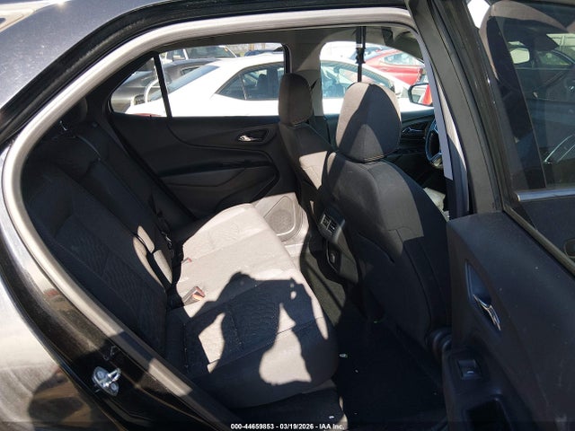 2GNAXKEX8J6218026 Chevrolet EQUINOX LT