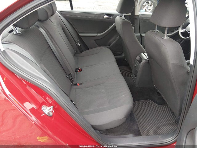 3VW267AJ5GM407582 Volkswagen Jetta 1.4t S
