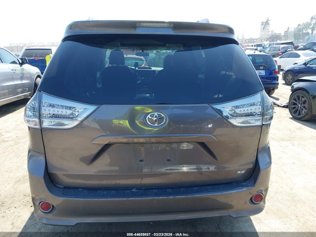 5TDXK3DC4ES520611 Toyota Sienna Sport
