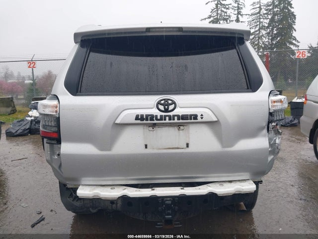 JTEMU5JR5N5972733 Toyota 4RUNNER SR5