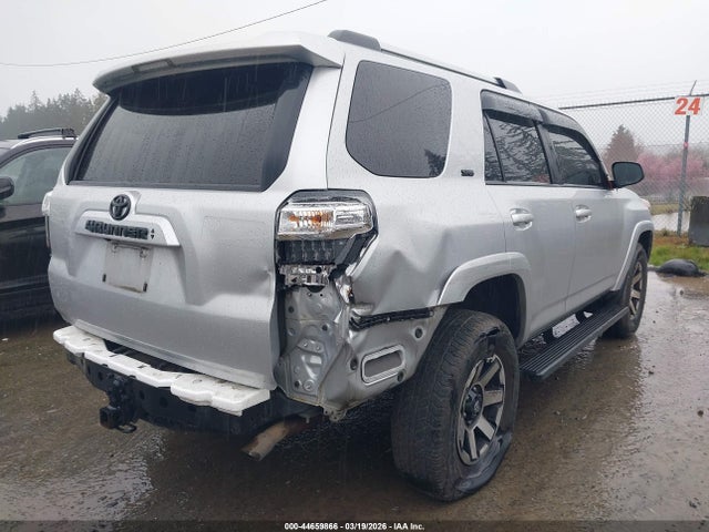 2022 TOYOTA 4RUNNER JTEMU5JR5N5972733 Photo 3