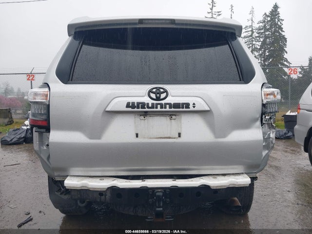 2022 TOYOTA 4RUNNER JTEMU5JR5N5972733 Photo 5