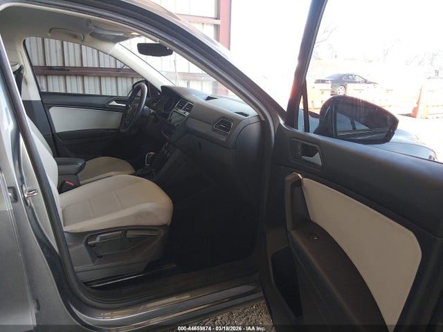 44659874 :رقم المزاد ، 3VV2B7AX5KM081148 vin ، 2019 Volkswagen Tiguan 2.0t Se/2.0t Sel/2.0t Sel R-line/2.0t Sel R-line Black مزاد بيع