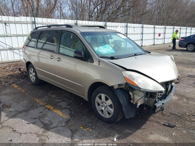 2010 TOYOTA SIENNA 5TDKK4CC1AS307708