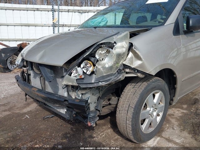 2010 TOYOTA SIENNA 5TDKK4CC1AS307708 Photo 5