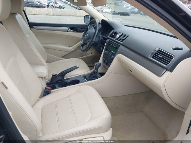 Продажа на аукционе авто 2014 Volkswagen Passat 1.8t Wolfsburg Edition, vin: 1VWAT7A38EC098517, номер лота: 44659915
