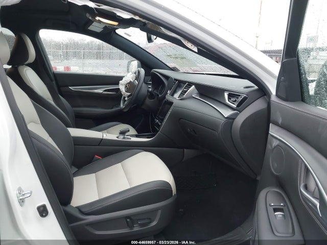 44659957 :رقم المزاد ، 3PCAJ5J38NF104493 vin ، 2022 Infiniti Qx55 Luxe Awd مزاد بيع