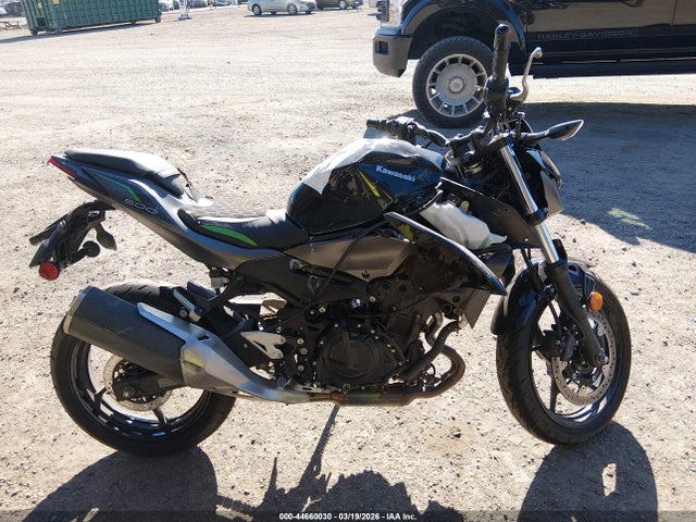 ML5ERGE12SDA69383 Kawasaki Er500