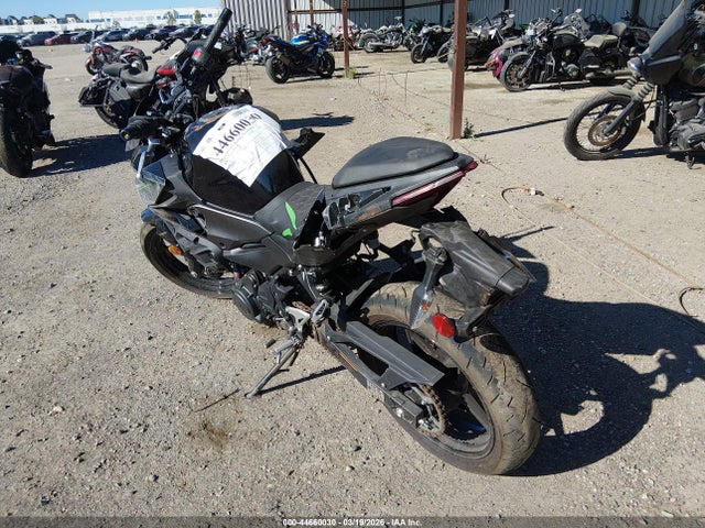 ML5ERGE12SDA69383 Kawasaki Er500