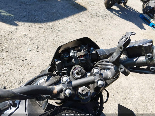 ML5ERGE12SDA69383 Kawasaki Er500