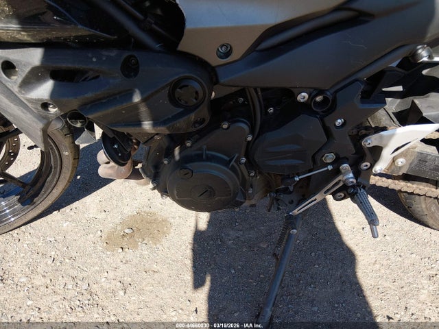 ML5ERGE12SDA69383 Kawasaki Er500