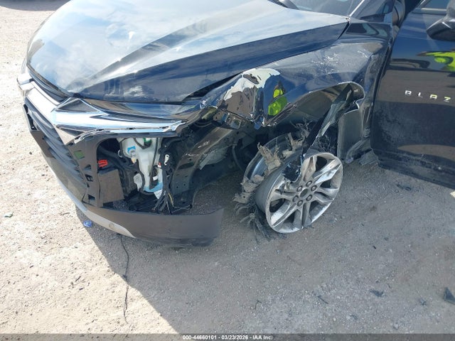 2021 Chevrolet Blazer Fwd 2lt მანქანა იყიდება აუქციონზე, vin: 3GNKBCRSXMS562051, აუქციონის ნომერი: 44660101