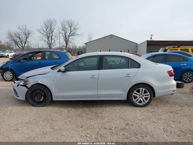 Продажа на аукционе авто 2017 Volkswagen Jetta 1.4t S, vin: 3VW2B7AJ7HM380723, номер лота: 44660114