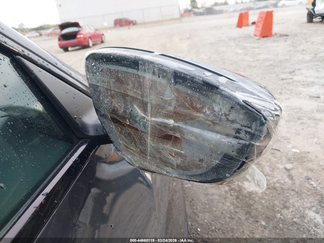WA1LAAGE3NB032335 Audi E-tron Premium Plus Quattro