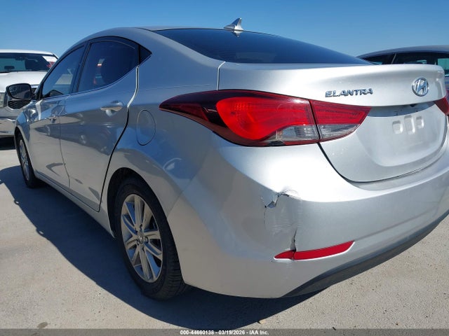 Продаж на аукціоні авто 2015 Hyundai Elantra Se, vin: 5NPDH4AE1FH618970, номер лоту: 44660138