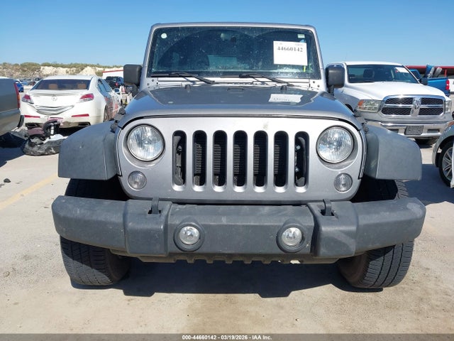 1C4BJWDG2HL751286 Jeep Wrangler Unlimited Sport 4x4