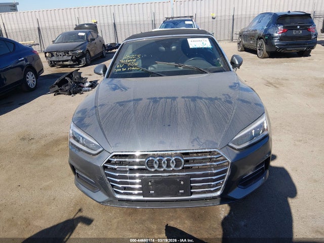 WAUYNGF50JN000999 Audi A5 2.0t Premium