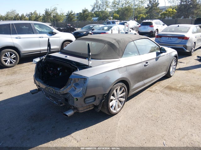WAUYNGF50JN000999 Audi A5 2.0t Premium