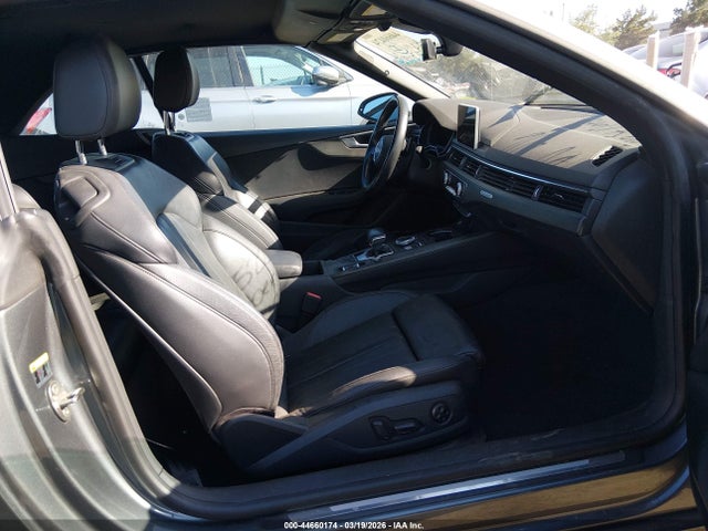 WAUYNGF50JN000999 Audi A5 2.0t Premium