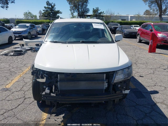 3C4PDCGG0JT517181 Dodge Journey Crossroad
