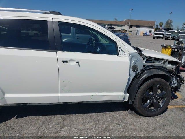 3C4PDCGG0JT517181 Dodge Journey Crossroad