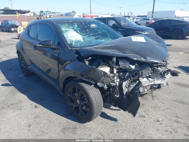 2021 TOYOTA C-HR JTNKHMBX4M1097105