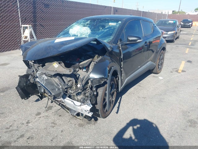 2021 TOYOTA C-HR JTNKHMBX4M1097105 Photo 1