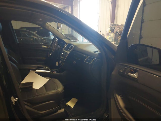 2015 Mercedes-benz Ml 350 მანქანა იყიდება აუქციონზე, vin: 4JGDA5JB2FA593712, აუქციონის ნომერი: 44660218