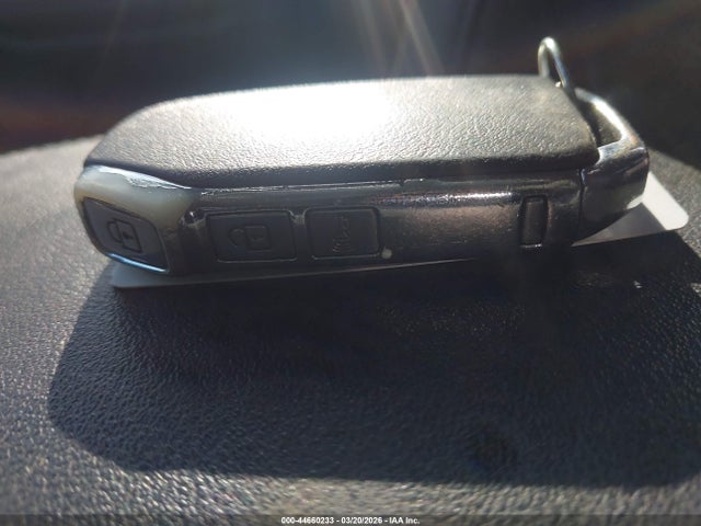 44660233 :رقم المزاد ، KNDEU2AA1P7412488 vin ، 2023 Kia Seltos S مزاد بيع