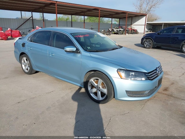 Aukcja sprzedaży 2013 Volkswagen Passat 2.5l Se, vin: 1VWBP7A37DC010855, numer aukcji: 44660284