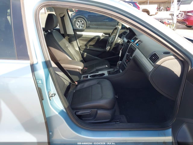 Aukcja sprzedaży 2013 Volkswagen Passat 2.5l Se, vin: 1VWBP7A37DC010855, numer aukcji: 44660284
