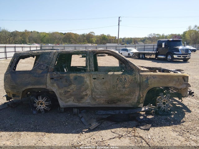 1GNSKCKC2JR126649 Chevrolet Tahoe Premier