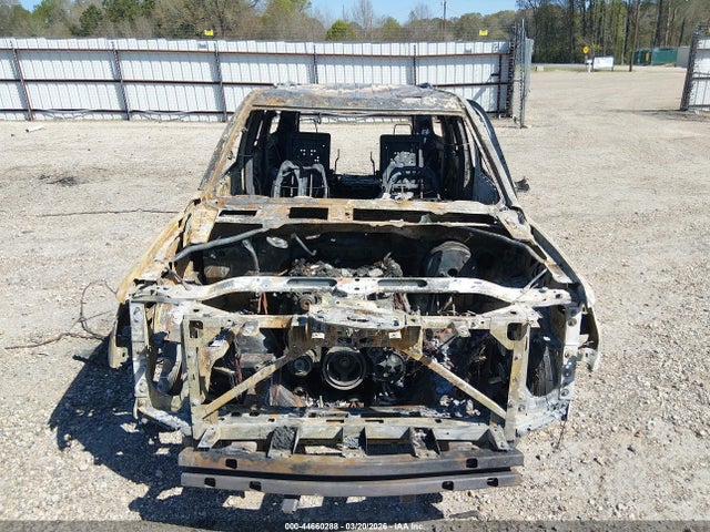 1GNSKCKC2JR126649 Chevrolet Tahoe Premier
