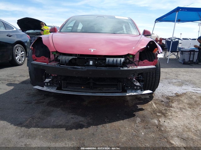 44660304 :رقم المزاد ، 5YJ3E1EC4NF122893 vin ، 2022 Tesla Model 3 Performance Dual Motor All-wheel Drive مزاد بيع